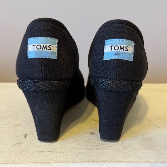 TOMS Black Canvas Peep-Toe Wedges with Patterned Lining - Picture 6 of 10